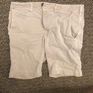 Men’s American Eagle Khaki Shorts